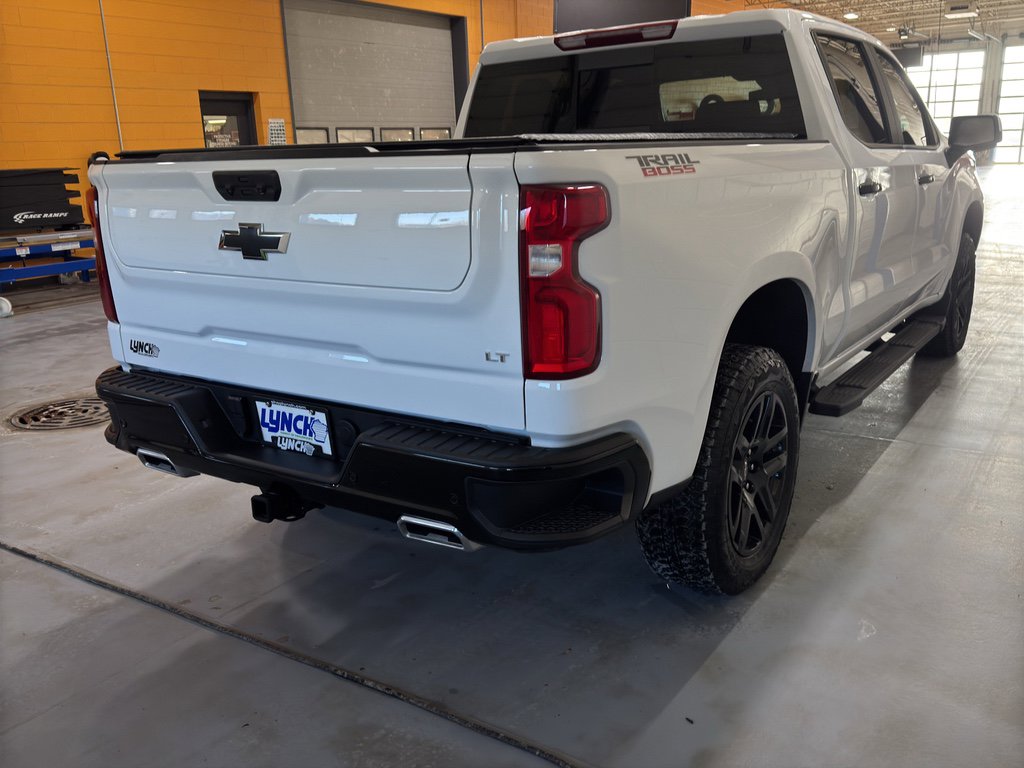 Used 2025 Chevrolet Silverado 1500 LT Trail Boss w/ LT Trail Boss Premium Package image 5