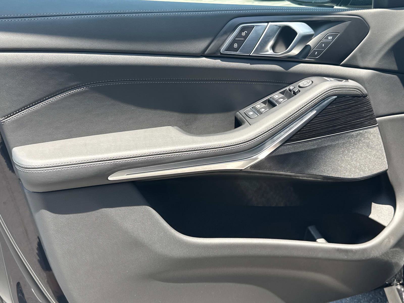 Certified 2025 BMW X5 xDrive40i w/ M Sport Package image 16