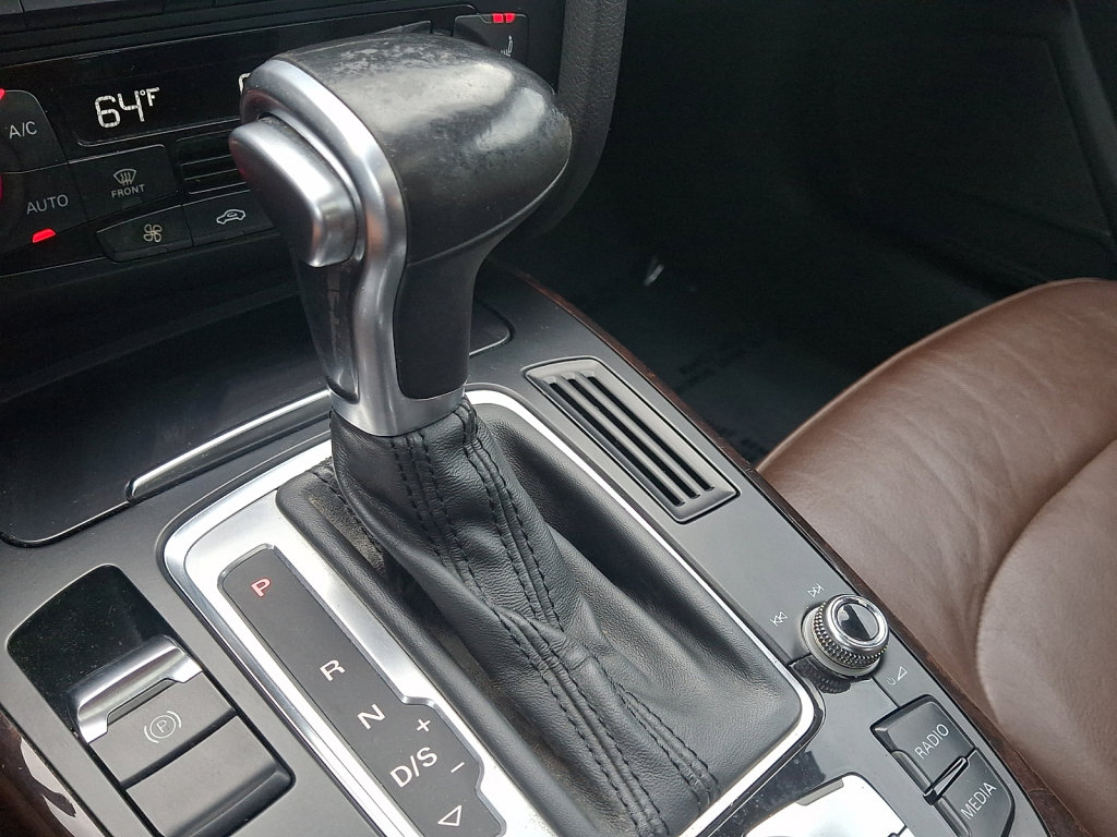 Used 2015 Audi A4 2.0T Premium w/ Audi MMI Navigation FWD image 29