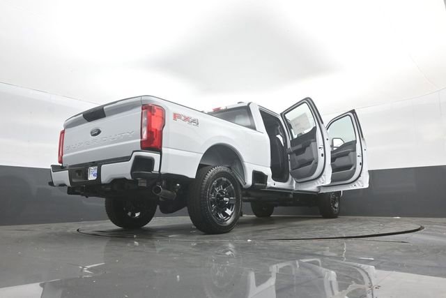 New 2026 Ford F250 XL w/ STX Appearance Package AWD/4WD image 44