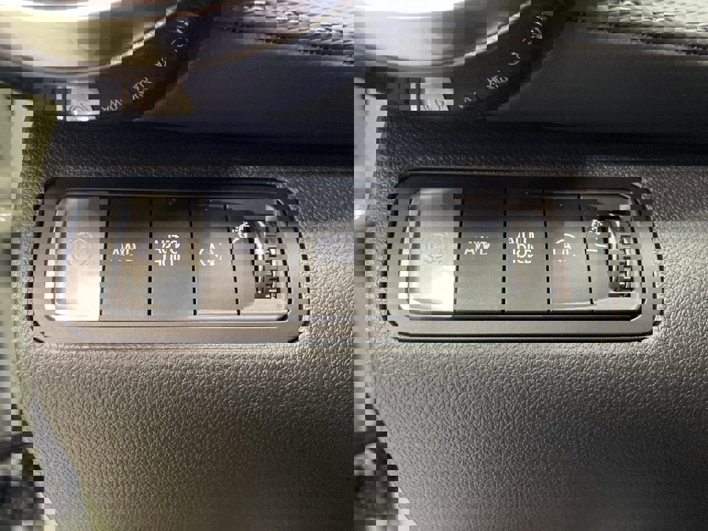 New 2026 Chevrolet Equinox LT w/ Safety and Technology Package image 28