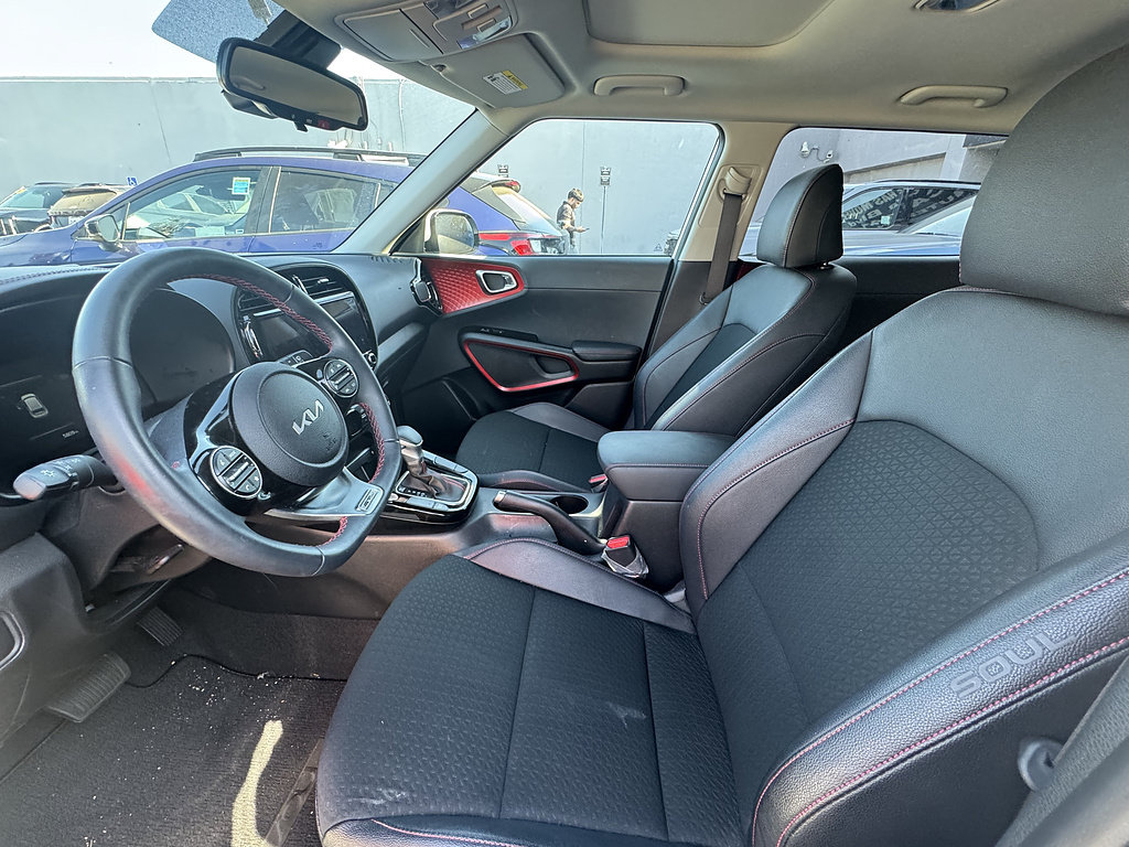 Used 2025 Kia Soul GT-Line FWD image 5