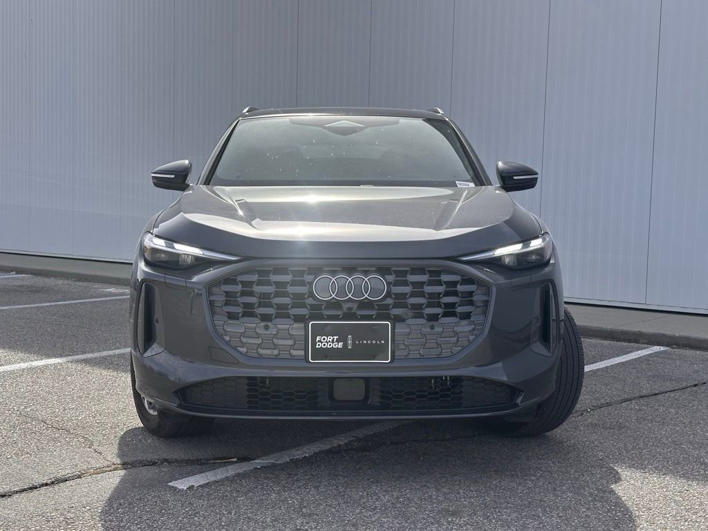 Used 2025 Audi Q5 Premium image 7