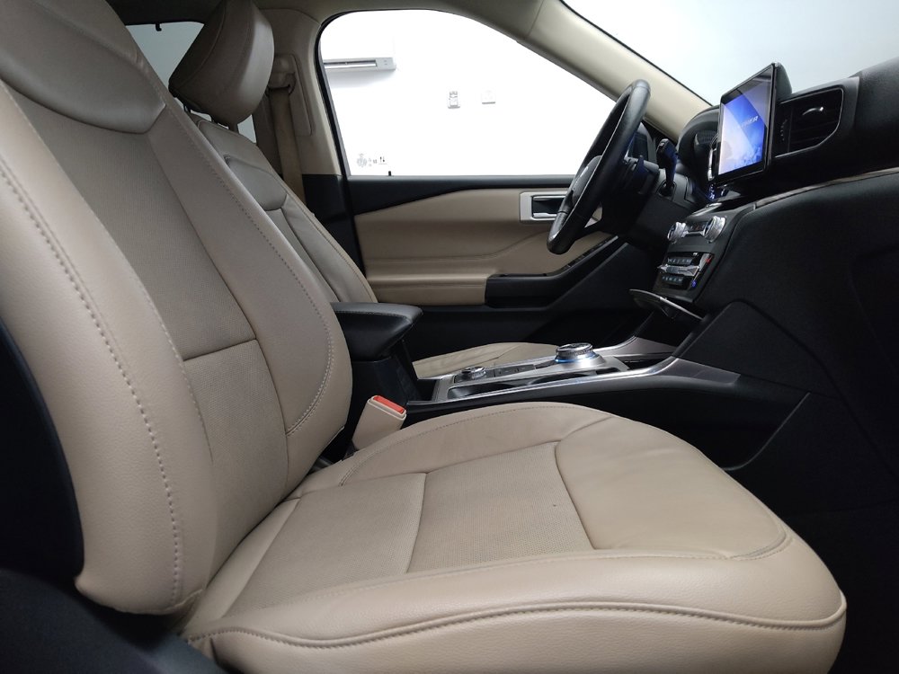 Used 2020 Ford Explorer Limited image 21