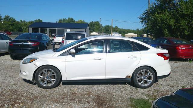Used 2012 Ford Focus SEL FWD image 11