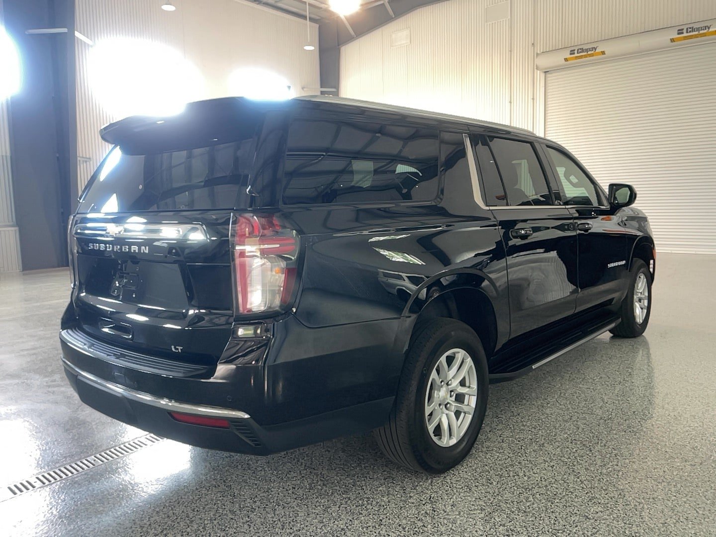 Used 2024 Chevrolet Suburban LT AWD/4WD image 16