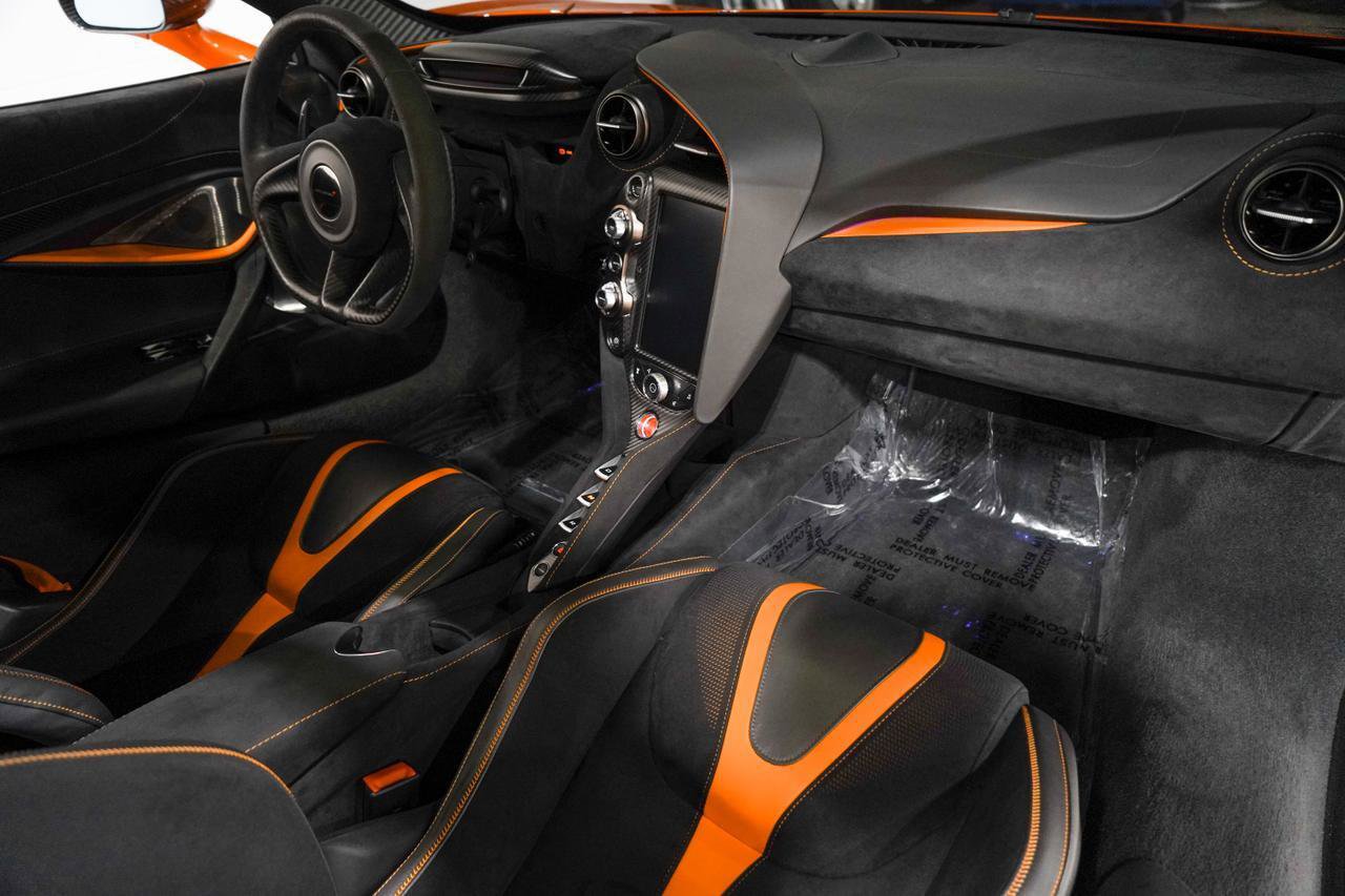 Used 2018 McLaren 720S Performance image 17