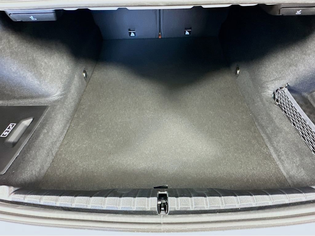 New 2026 BMW M850i xDrive Coupe w/ M Sport Professional Package image 32