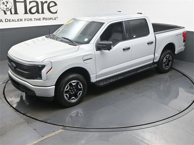 Used 2023 Ford F150 Lightning XLT image 41