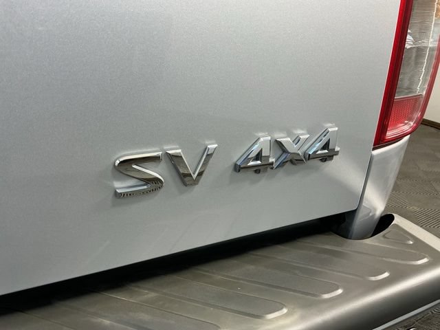 Used 2015 Nissan Frontier SV w/ SV Value Truck Package AWD/4WD image 10