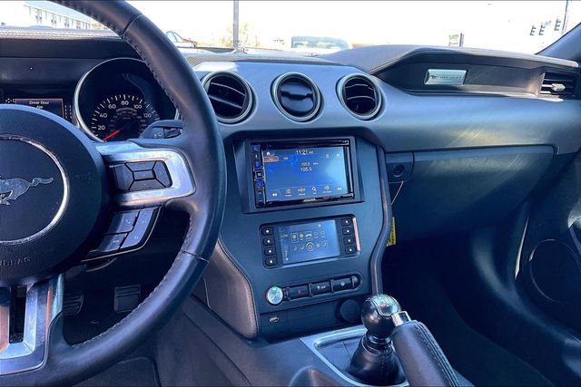 Used 2022 Ford Mustang GT RWD image 9