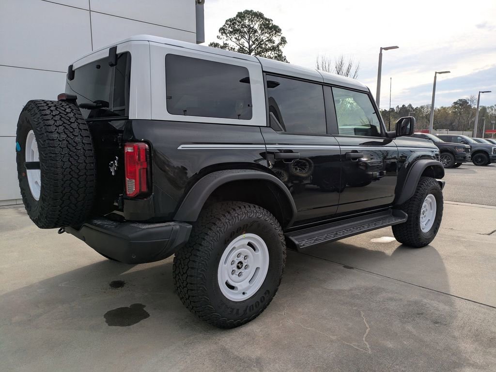 New 2026 Ford Bronco Heritage Edition image 4