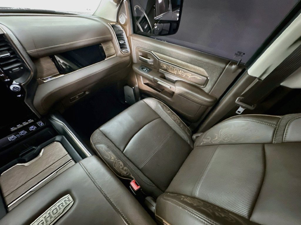 Used 2026 RAM 3500 Longhorn AWD/4WD image 11