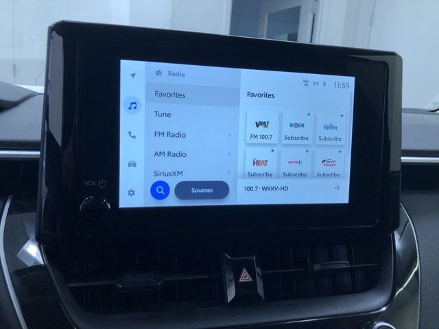 Used 2023 Toyota Corolla LE image 29