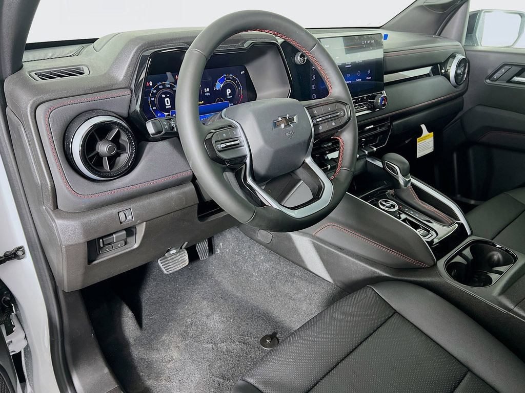 New 2026 Chevrolet Colorado Z71 w/ Midnight Edition AWD/4WD image 9