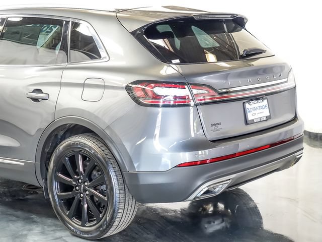 Used 2022 Lincoln Nautilus Reserve w/ Monochromatic Package AWD/4WD image 10