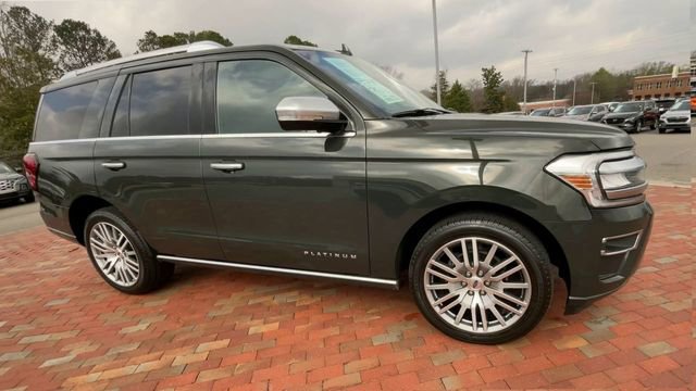Used 2022 Ford Expedition Platinum RWD image 3