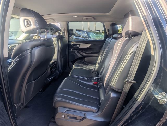 Certified 2024 Acura MDX SH-AWD w/ Technology Package image 11
