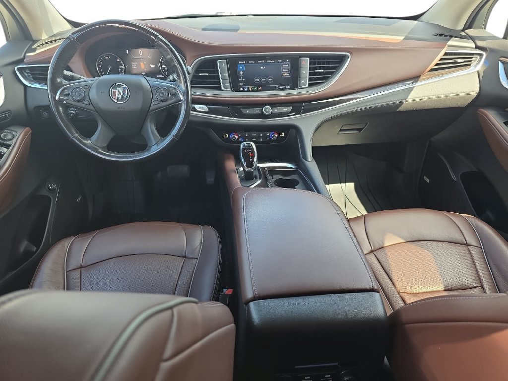 Used 2021 Buick Enclave Avenir w/ Avenir Technology Package AWD/4WD image 11