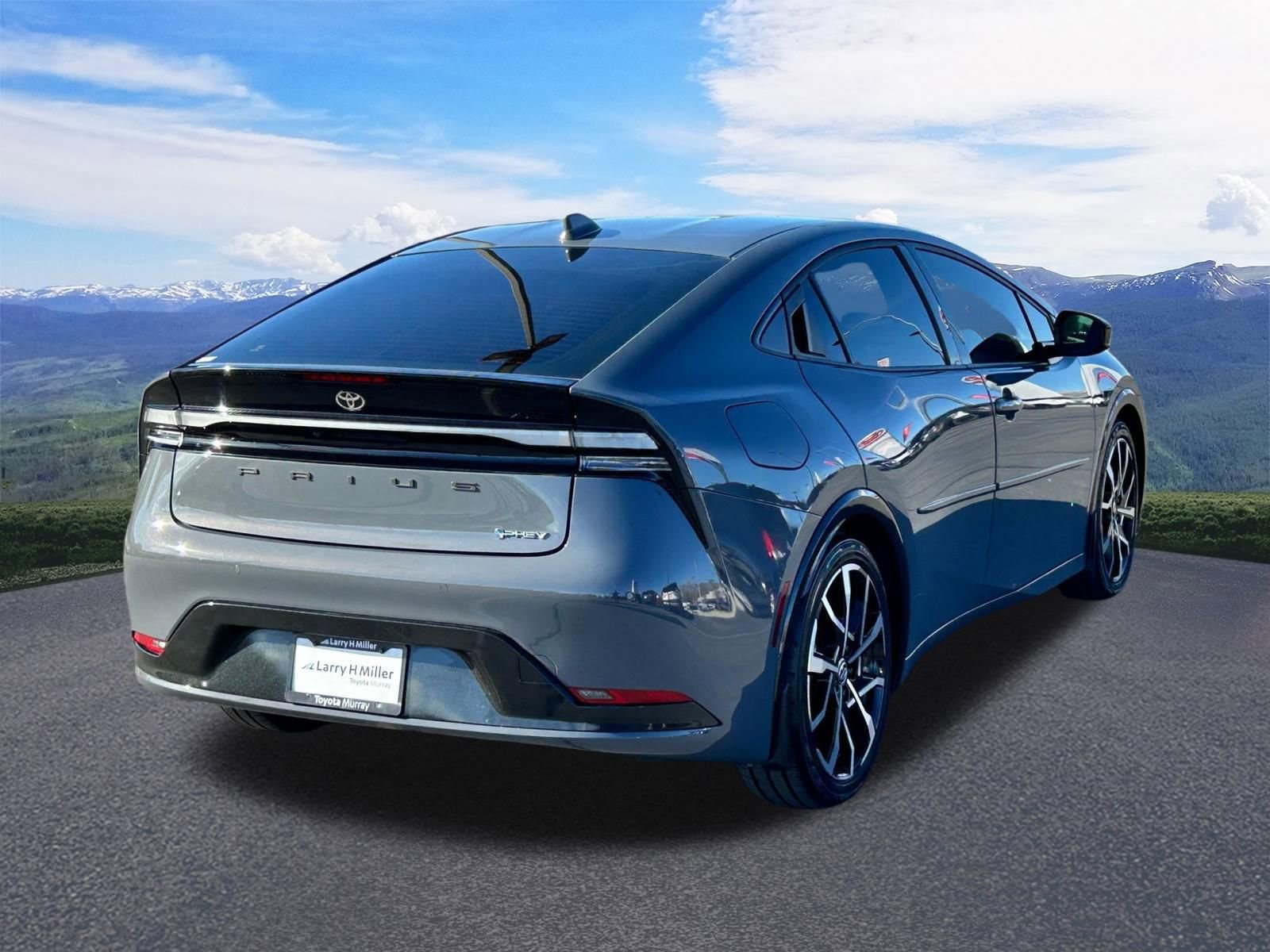 Used 2025 Toyota Prius Plug-In Hybrid image 5