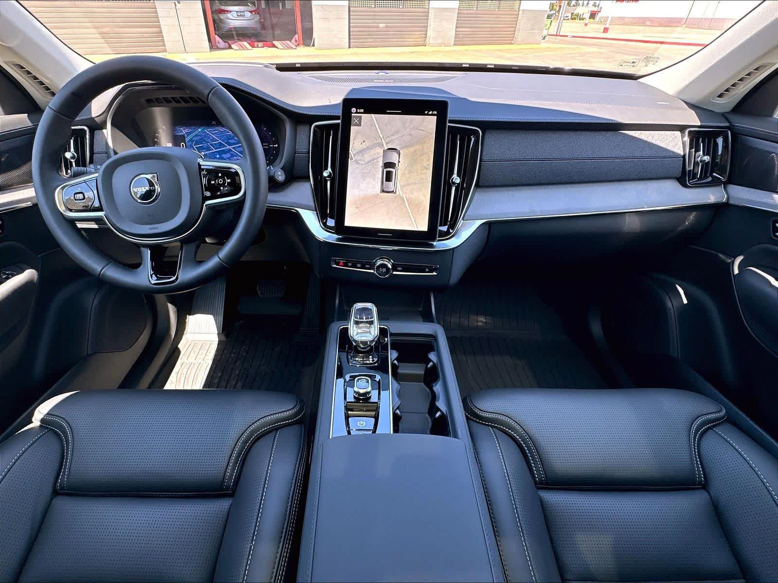New 2026 Volvo XC90 T8 Ultra w/ Protection Package AWD/4WD image 7