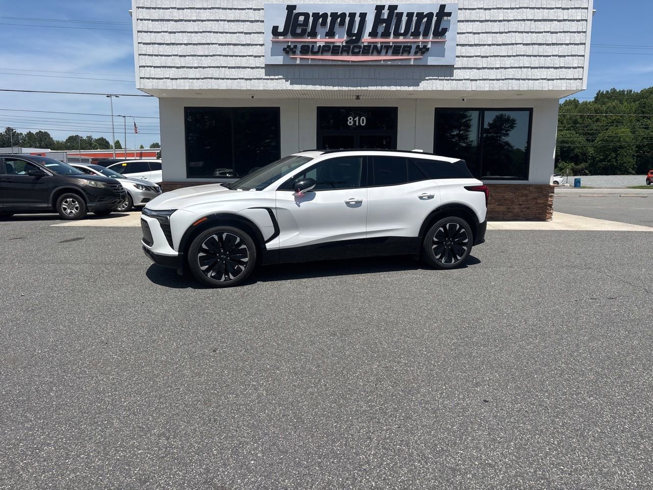 Used 2025 Chevrolet Blazer EV RS RWD image 1