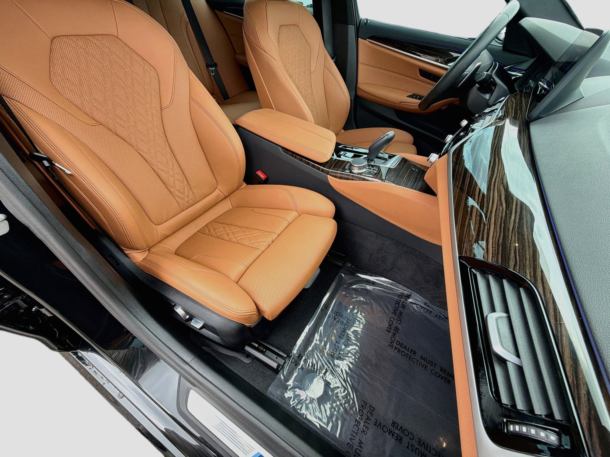 Used 2023 BMW 540i w/ M Sport Package RWD image 14