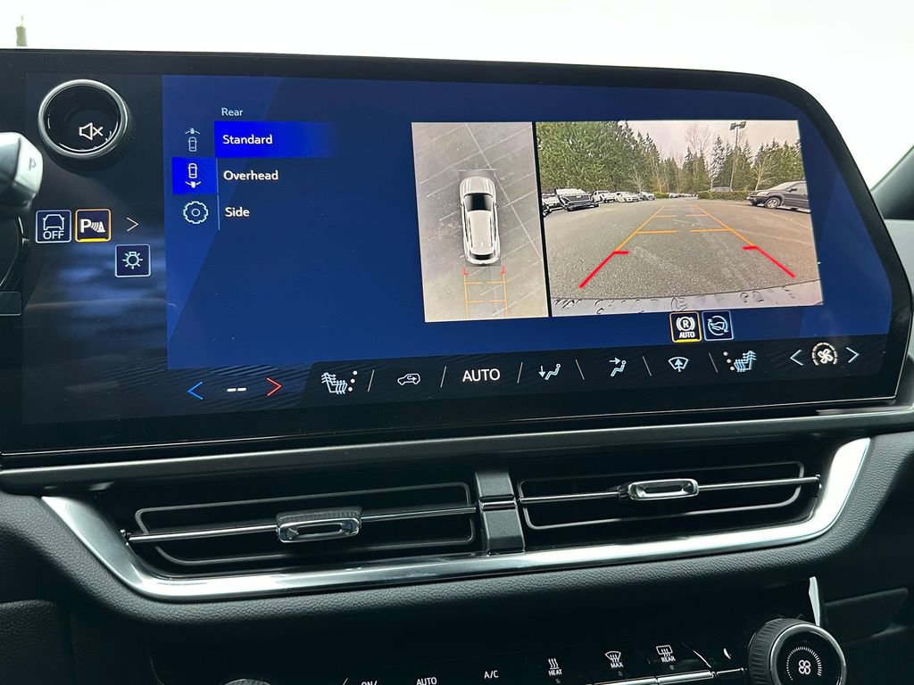 New 2026 Chevrolet Equinox EV LT image 24