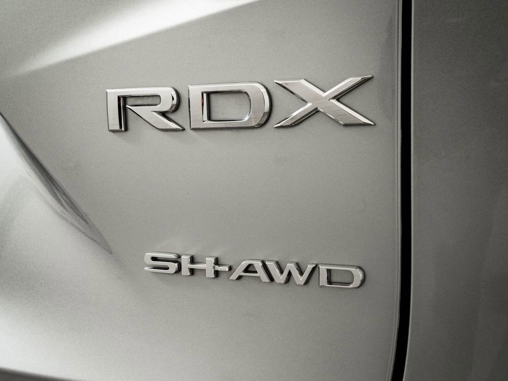 Certified 2025 Acura RDX w/ Technology Package image 17