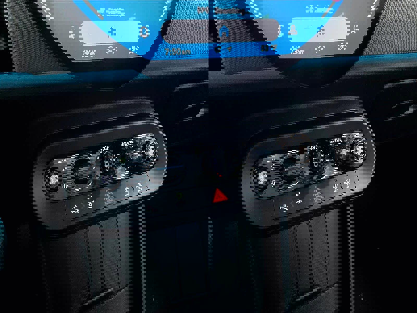 Certified 2025 MINI Cooper S image 34