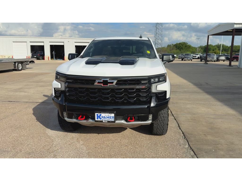 Used 2024 Chevrolet Silverado 1500 ZR2 w/ Technology Package image 3