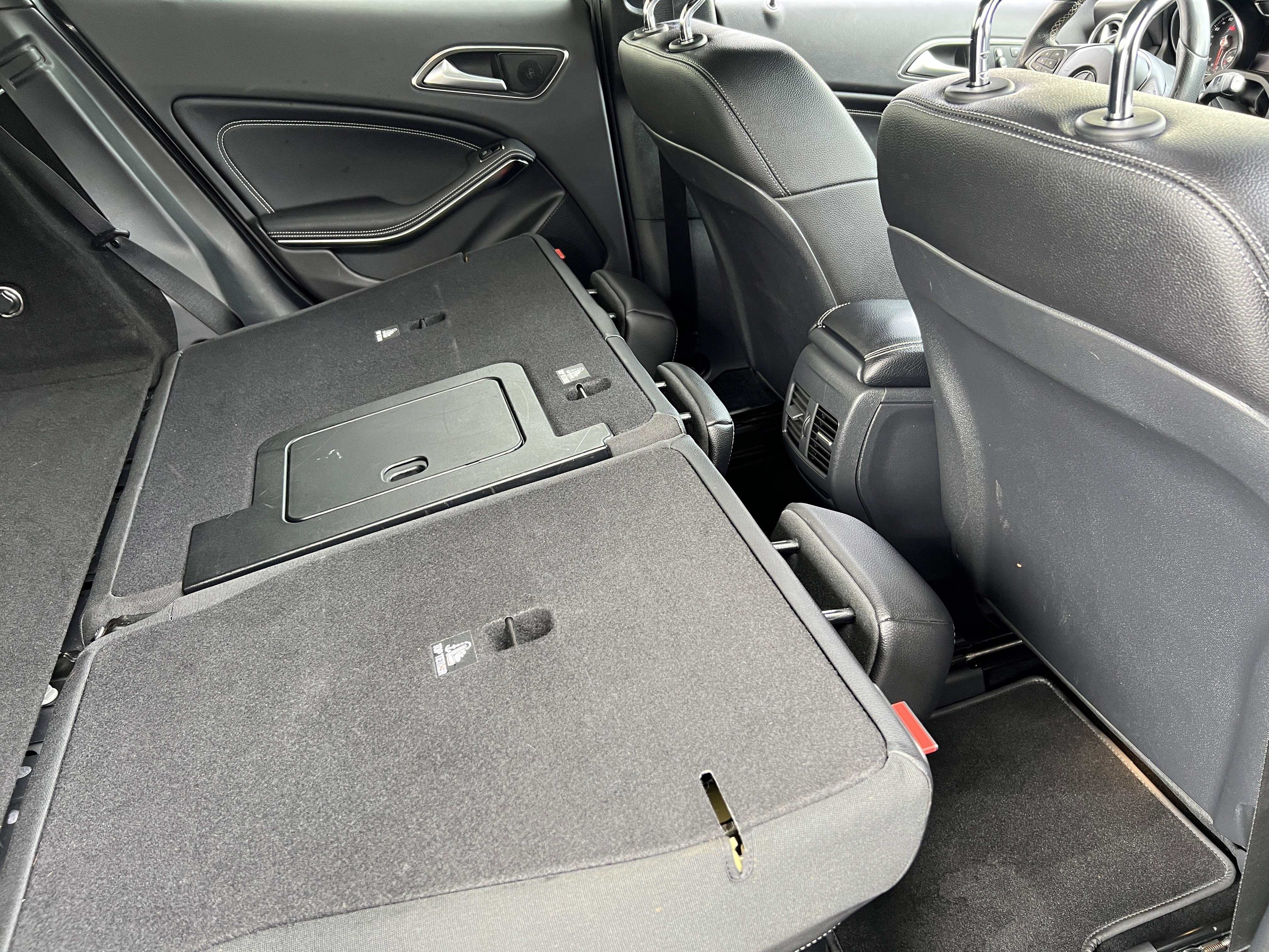 Used 2018 Mercedes-Benz GLA 250 4MATIC image 22