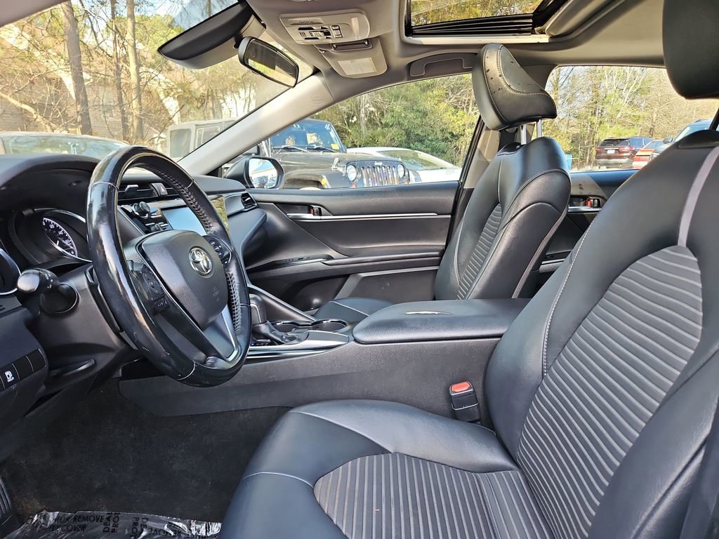 Used 2019 Toyota Camry SE image 20