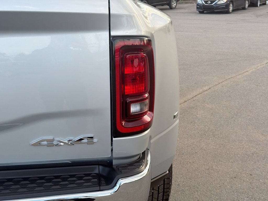 New 2026 RAM 3500 Tradesman w/ Chrome Appearance Group A AWD/4WD image 11