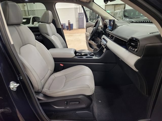 Used 2024 Honda Pilot Touring image 35