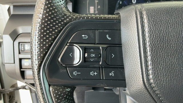 Used 2024 Toyota Tacoma SR AWD/4WD image 12