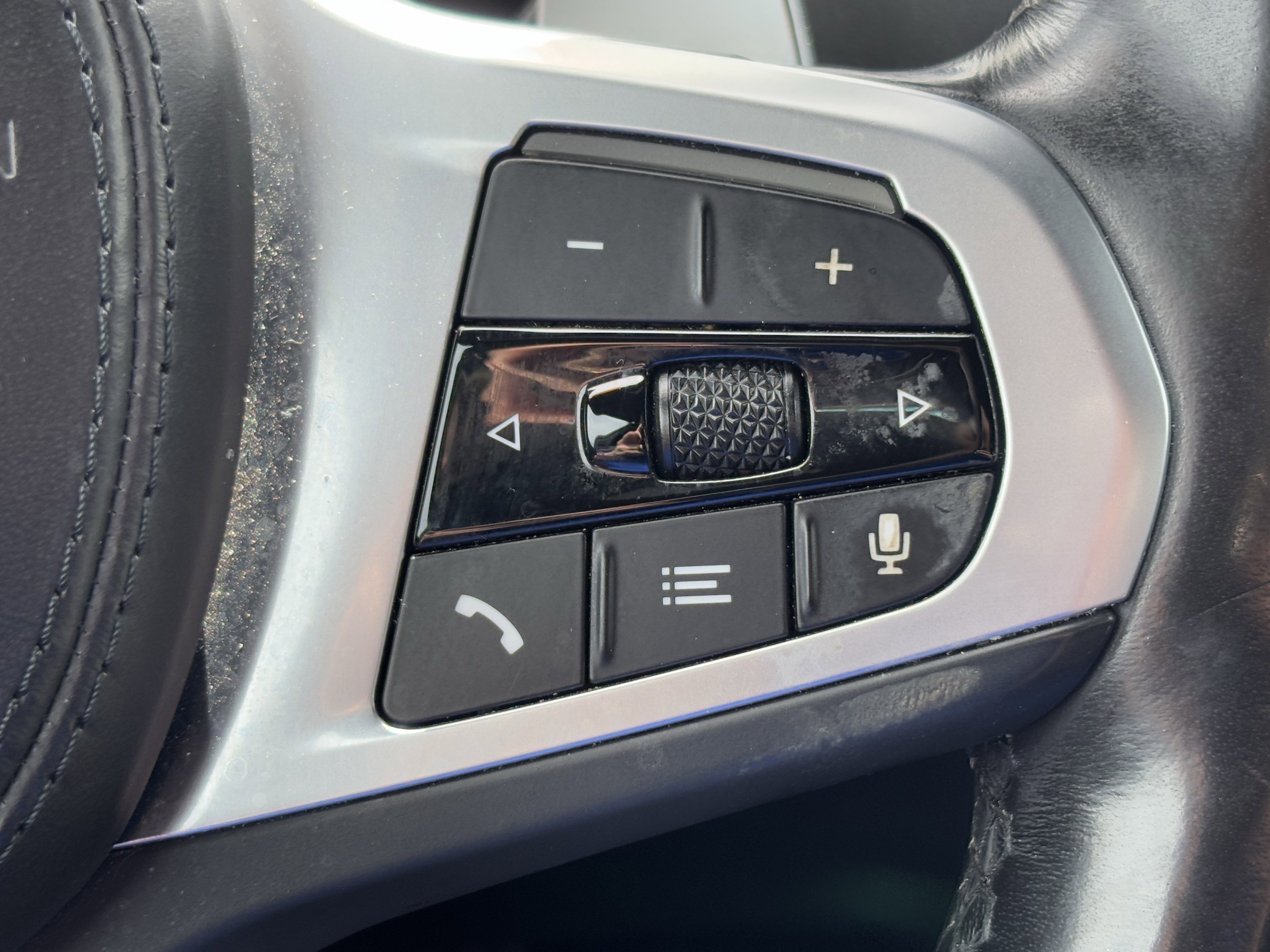 Certified 2023 BMW M550i xDrive w/ Executive Package image 20