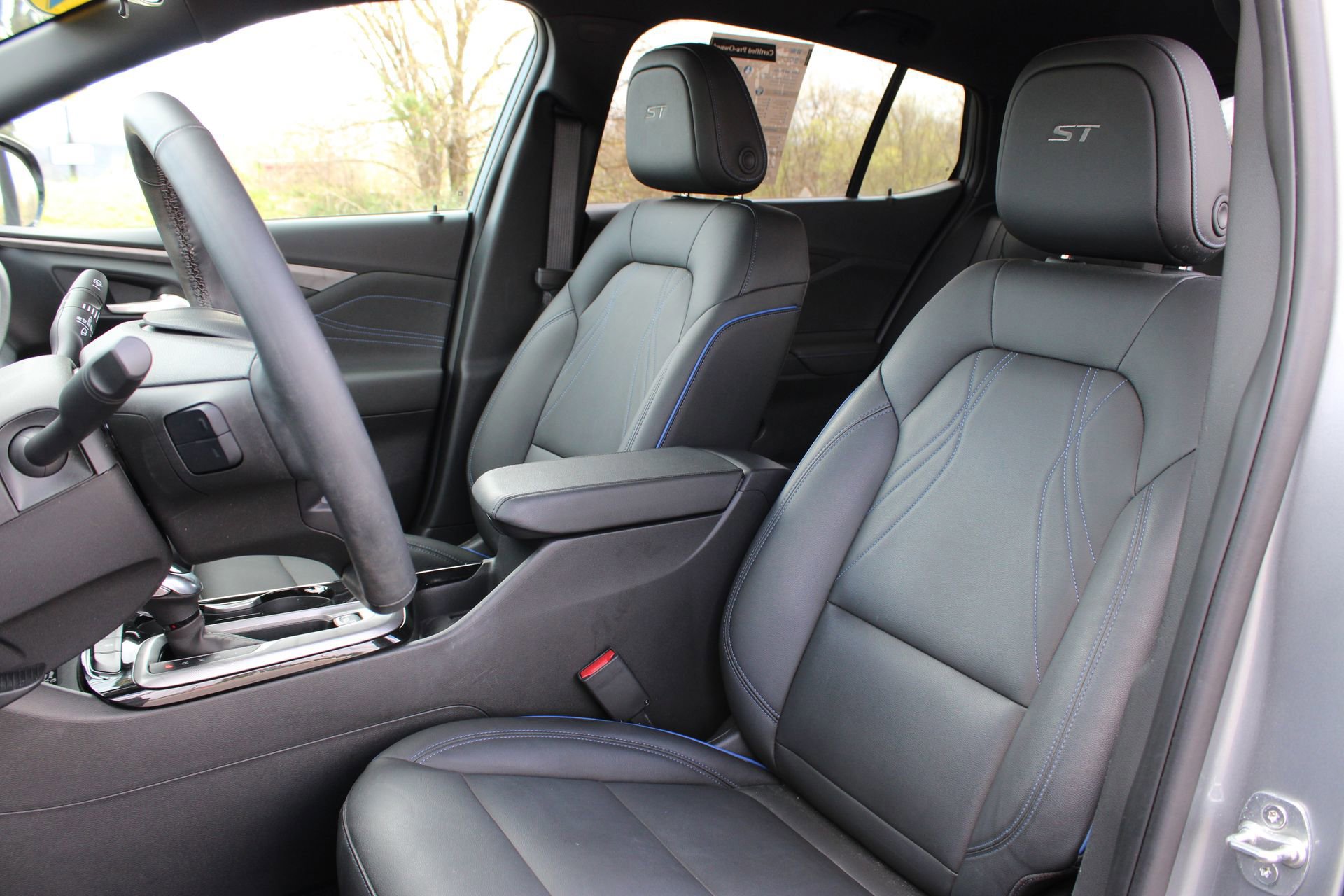 Used 2024 Buick Envista Sport Touring w/ Convenience I Package FWD image 14