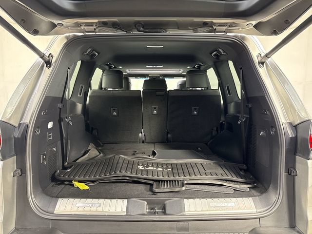 Used 2023 Lexus LX 600 4WD w/ Appearance Package image 36
