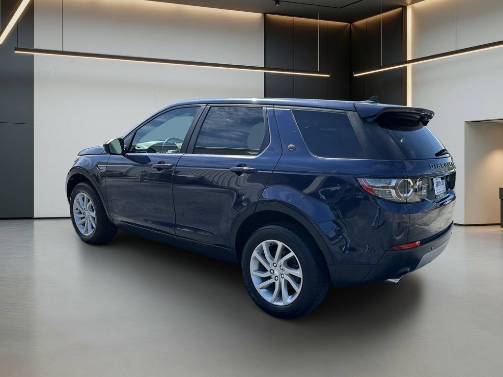 Used 2016 Land Rover Discovery Sport HSE AWD/4WD image 3