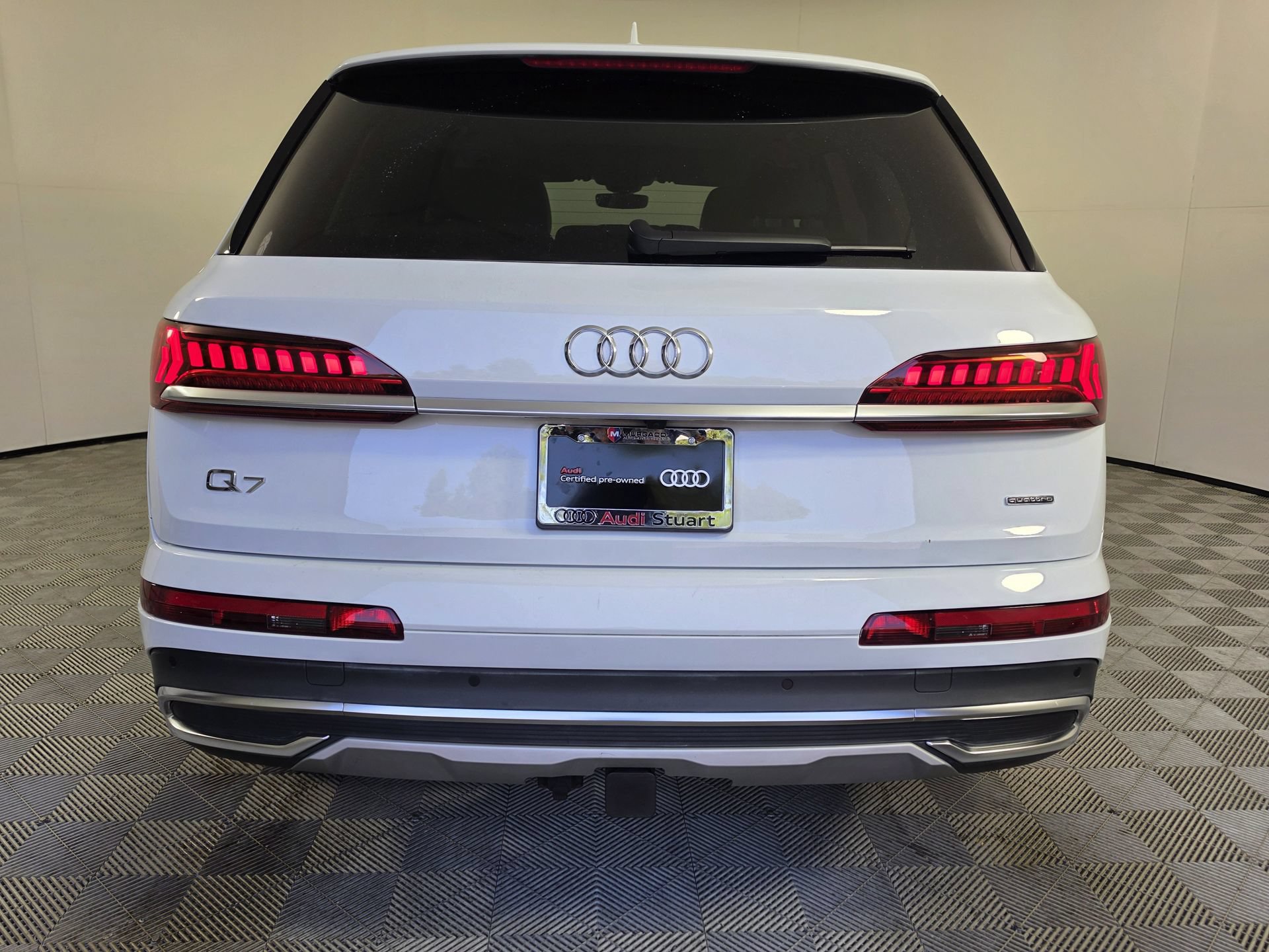 Certified 2024 Audi Q7 2.0T Premium Plus AWD/4WD image 6