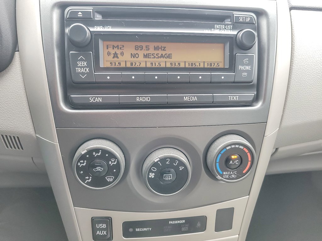 Used 2012 Toyota Corolla LE image 11