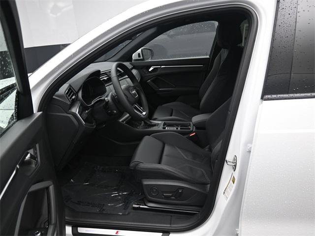 New 2025 Audi Q3 2.0T Premium image 9