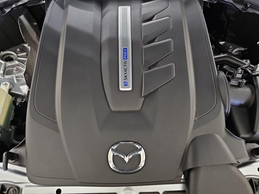 Used 2025 MAZDA CX-90 Plug-In Hybrid w/ Premium Plus AWD/4WD image 33