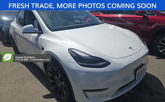Used 2024 Tesla Model Y Long Range AWD/4WD image 1