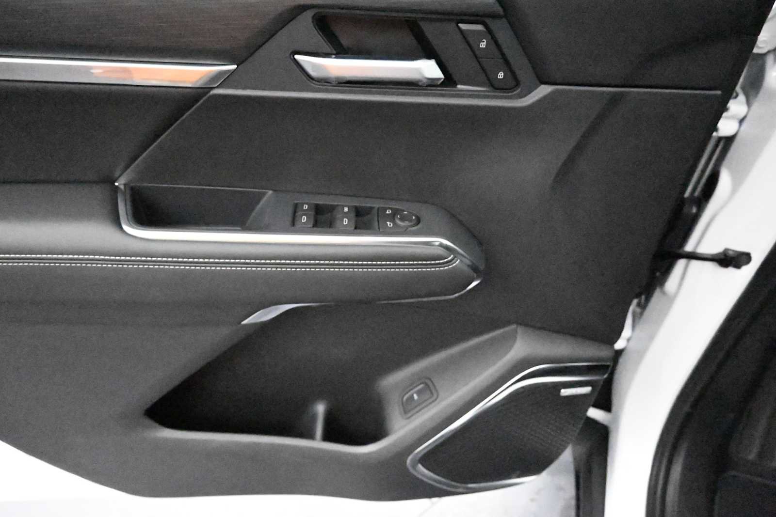 New 2026 GMC Acadia Elevation AWD/4WD image 16