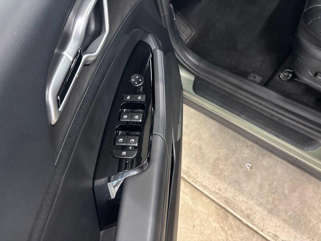 Certified 2025 Kia Sportage X-Line w/ Premium Package AWD/4WD image 18