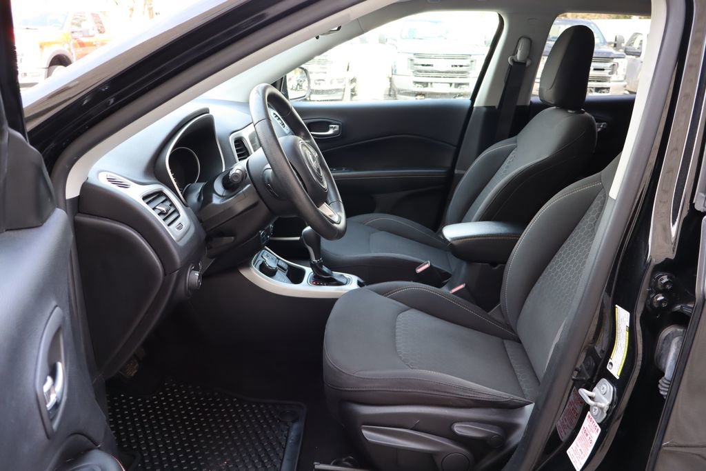 Used 2019 Jeep Compass Sport image 21