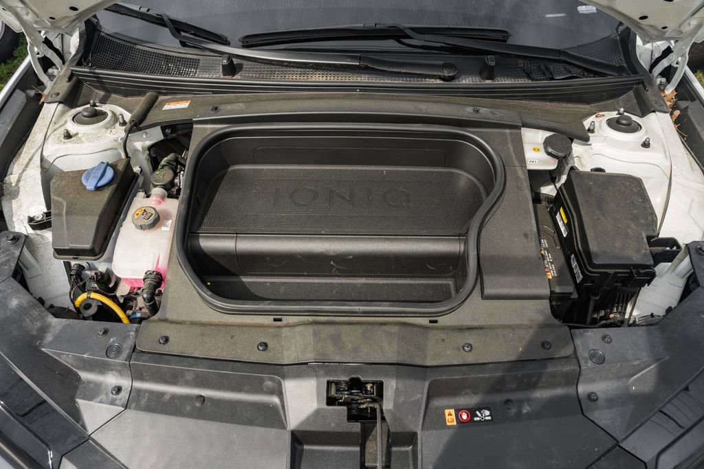 New 2024 Hyundai Ioniq 6 Limited image 18