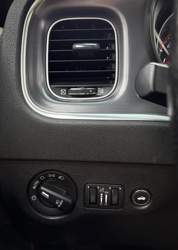 Used 2020 Dodge Charger GT RWD image 9